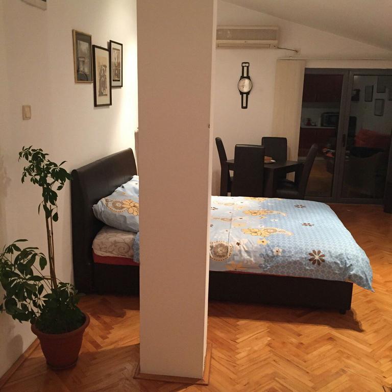 Apartment The Royal Pg Podgorica Exteriör bild